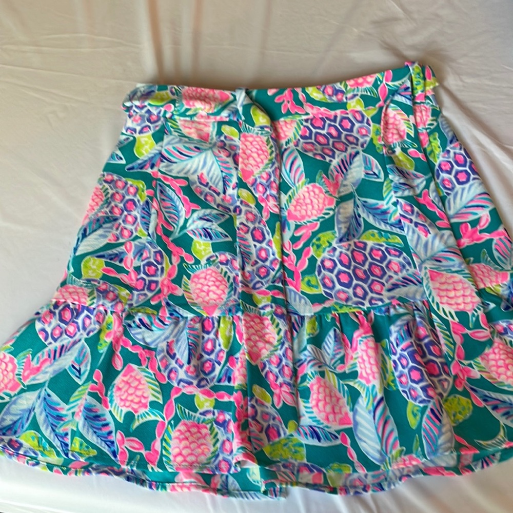 Lily Pulitzer print skirt with matching belt.